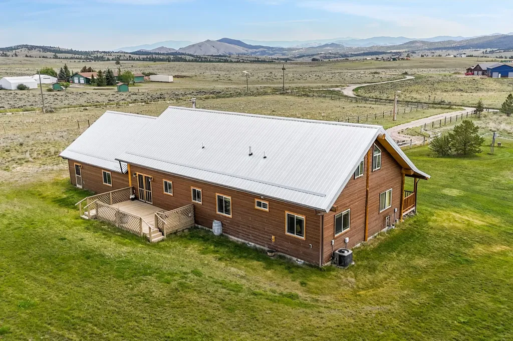 5824 Racehorse Loop Helena MT 59602