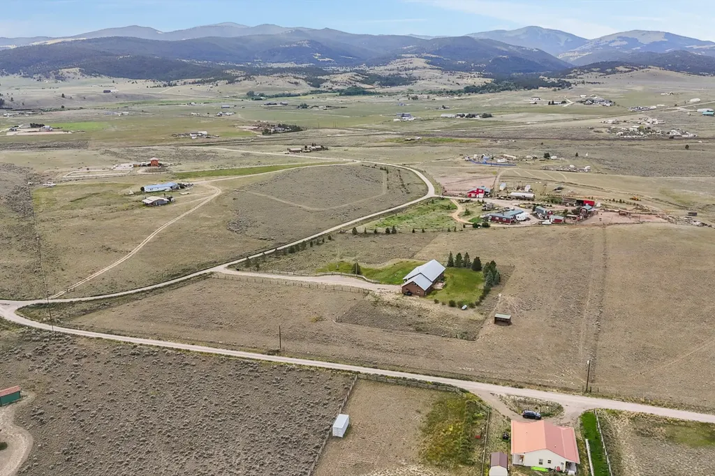 5824 Racehorse Loop Helena MT 59602