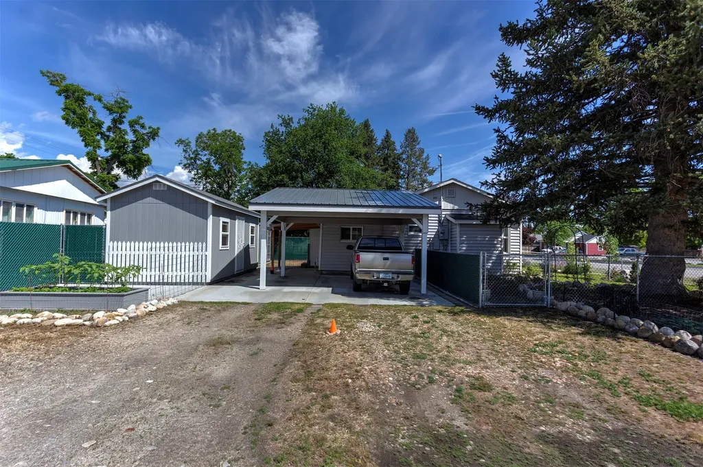 201 N 4th Street Hamilton MT 59840