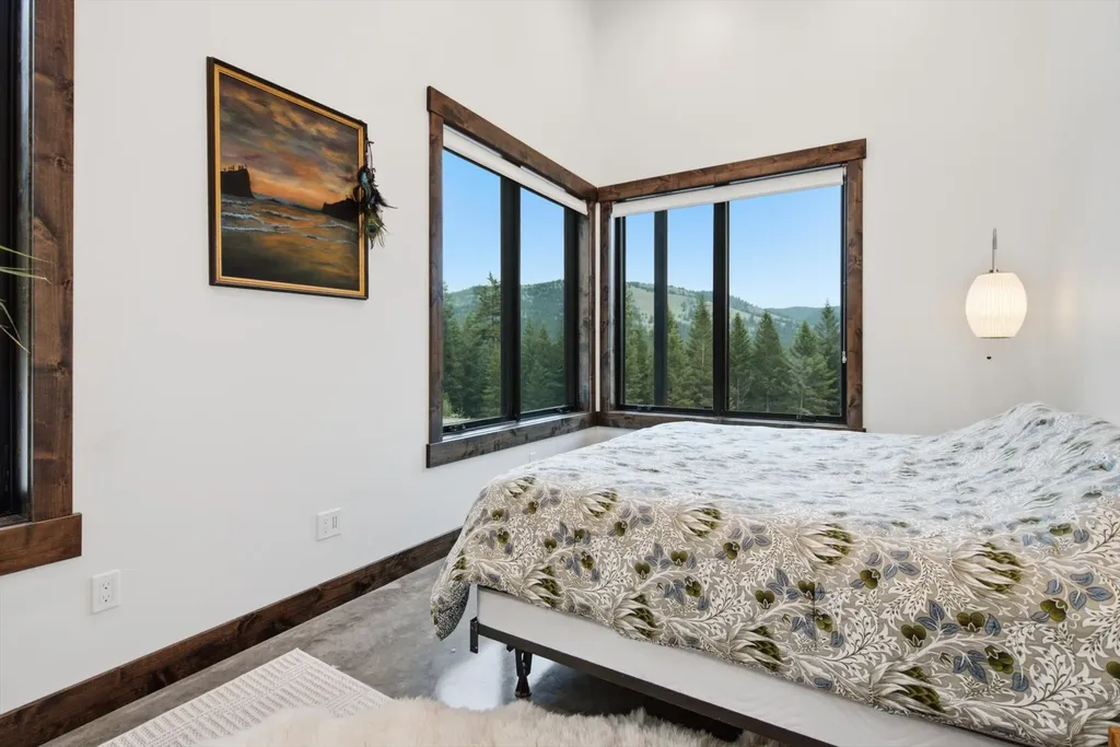 233 Wild Bill Trail Kila MT 59920