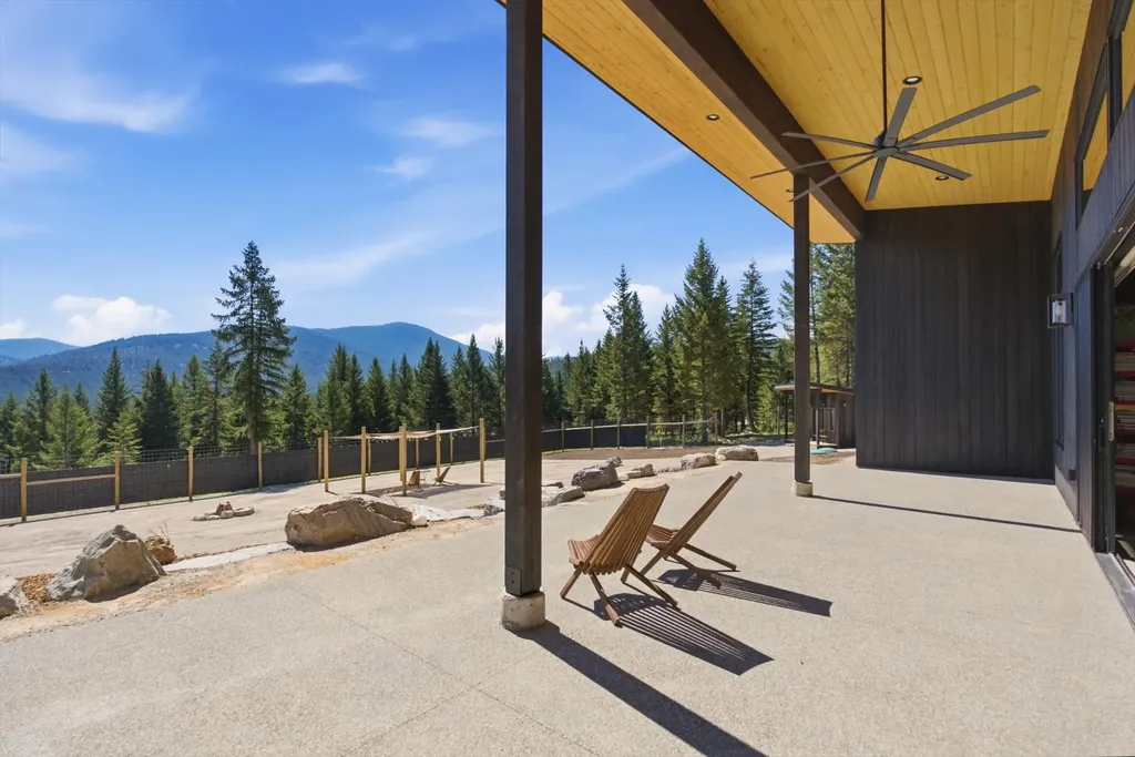 233 Wild Bill Trail Kila MT 59920