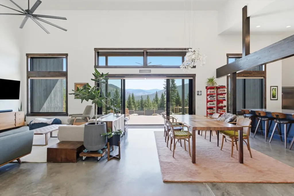 233 Wild Bill Trail Kila MT 59920