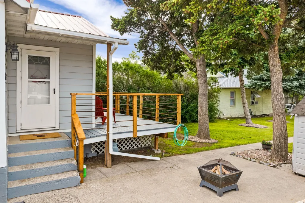 1515 Colorado Avenue Black Eagle MT 59414