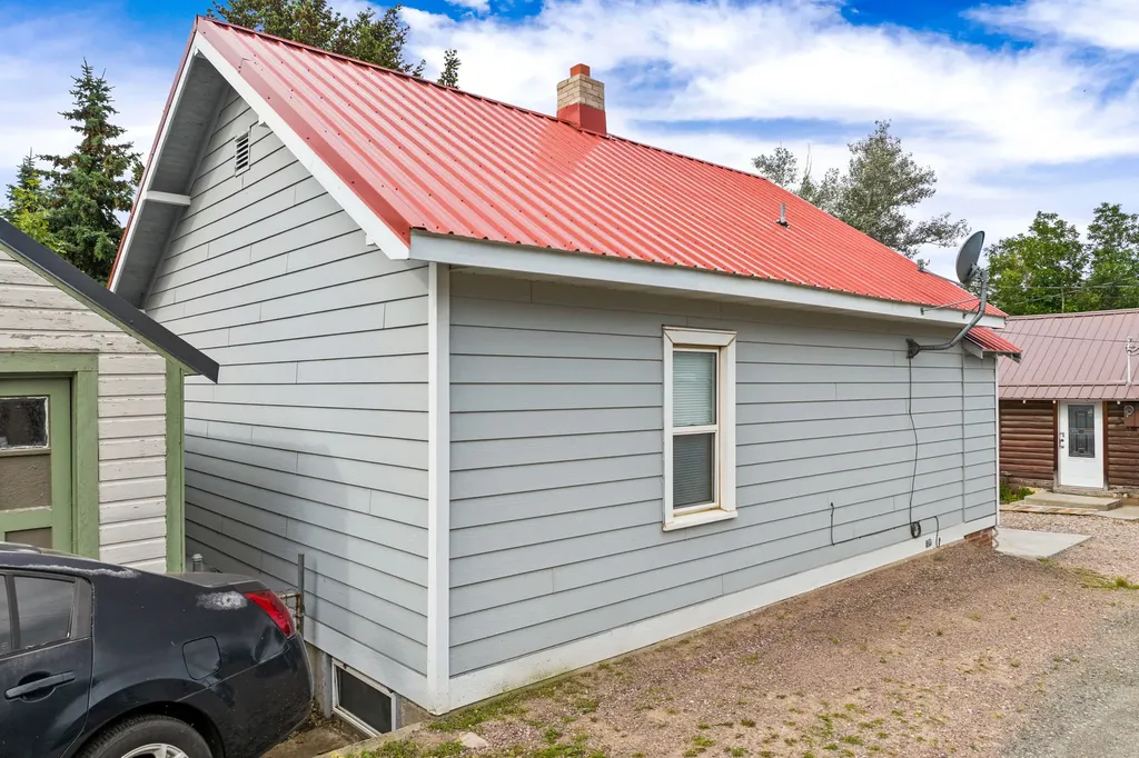 1515 Colorado Avenue Black Eagle MT 59414