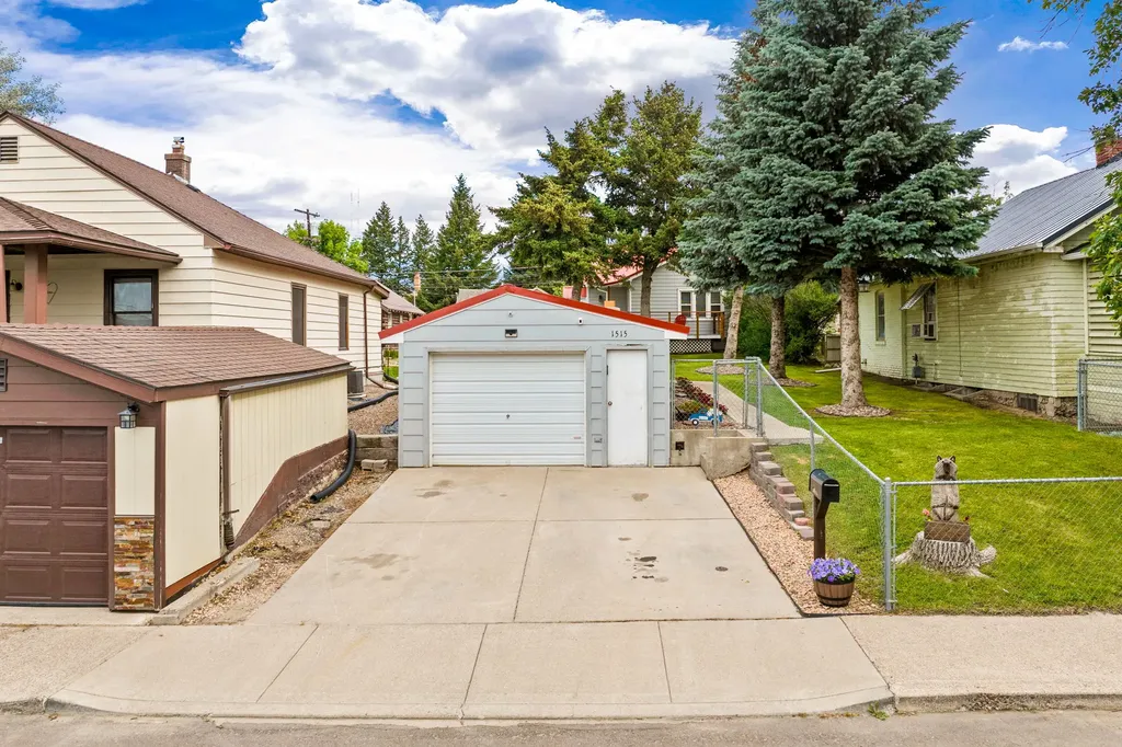 1515 Colorado Avenue Black Eagle MT 59414
