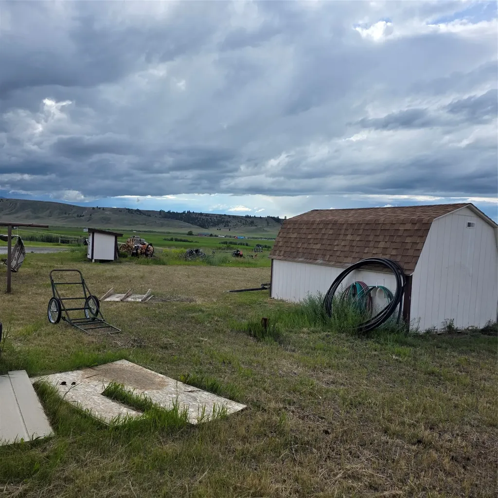412 Freeze Out Lane Deer Lodge MT 59722