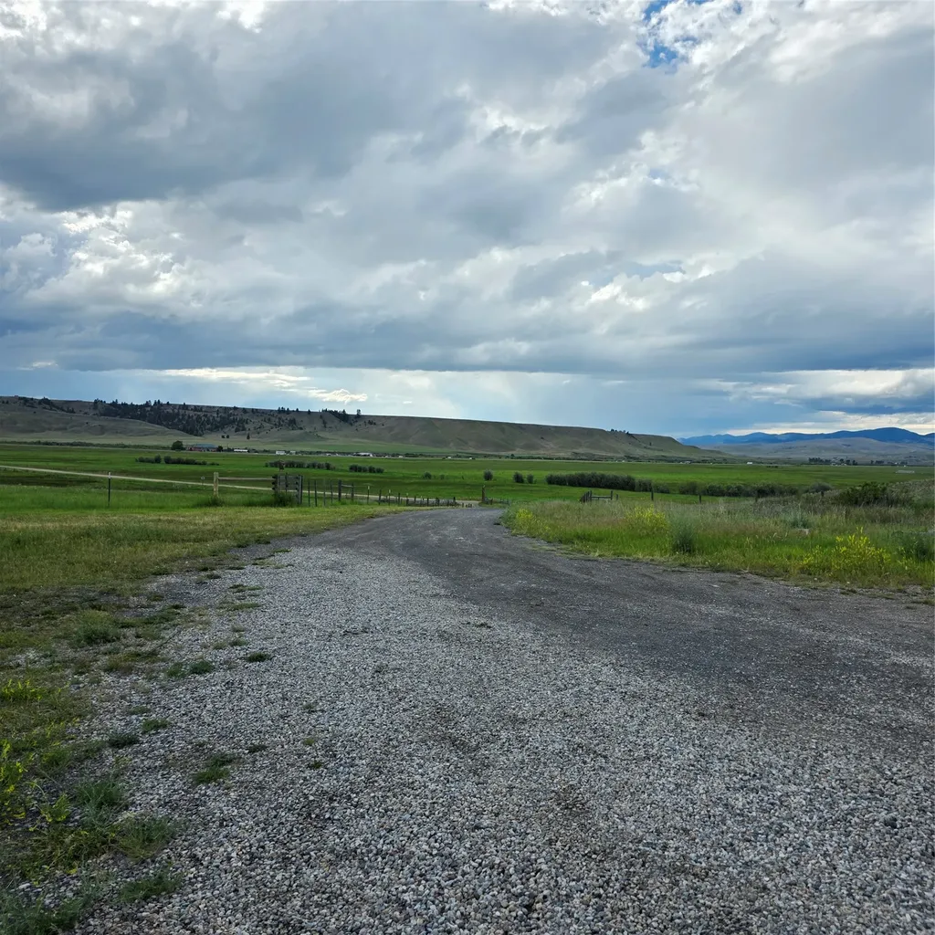 412 Freeze Out Lane Deer Lodge MT 59722