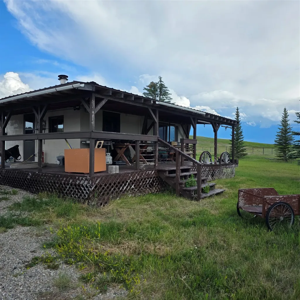 412 Freeze Out Lane Deer Lodge MT 59722