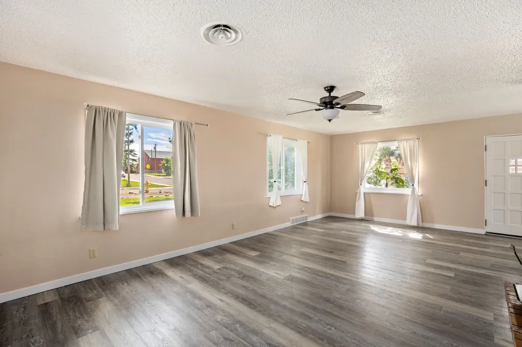 1801 1st Avenue S Great Falls MT 59401