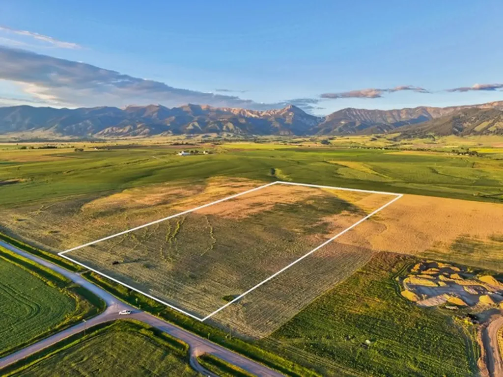 3961 Penwell Bridge Road Belgrade MT 59714