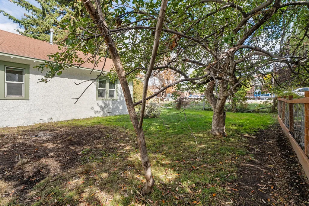 1093 Eastside Highway Corvallis MT 59828