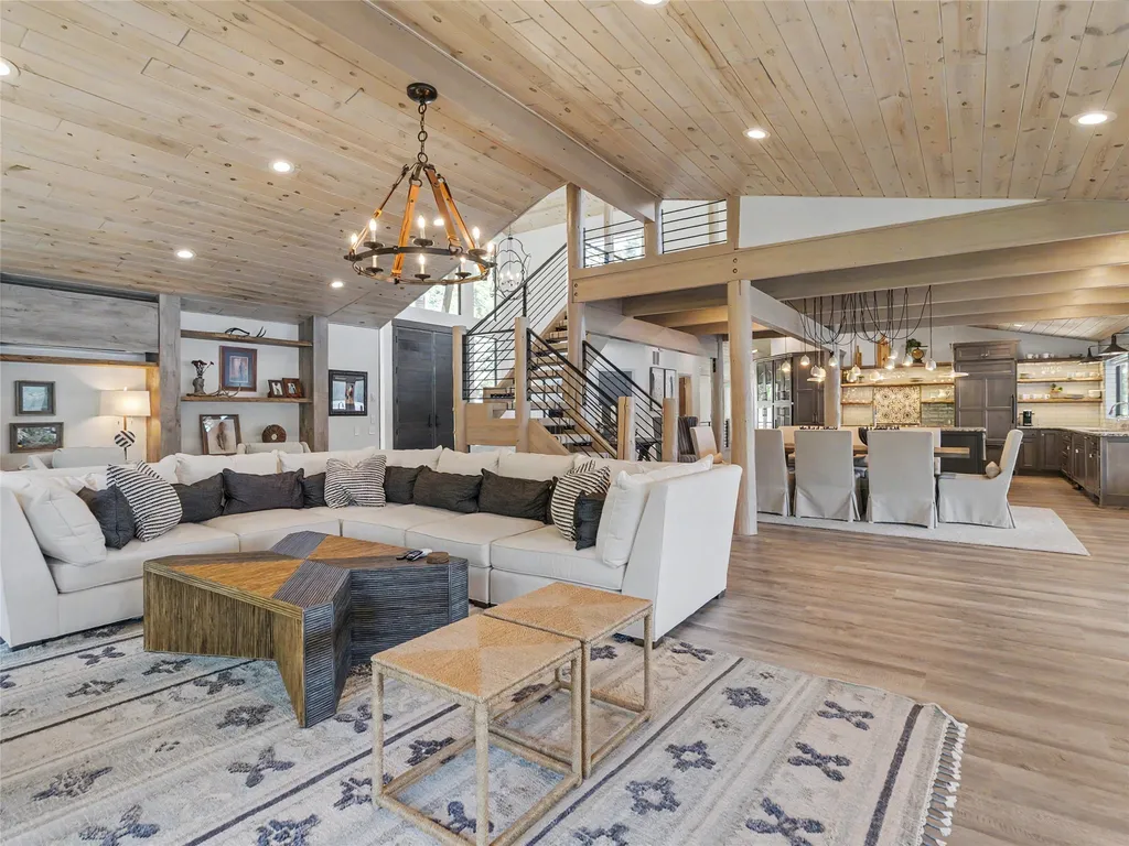 16415 Mt Highway 83 Bigfork MT 59911