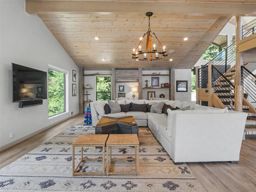 16415 Mt Highway 83 Bigfork MT 59911