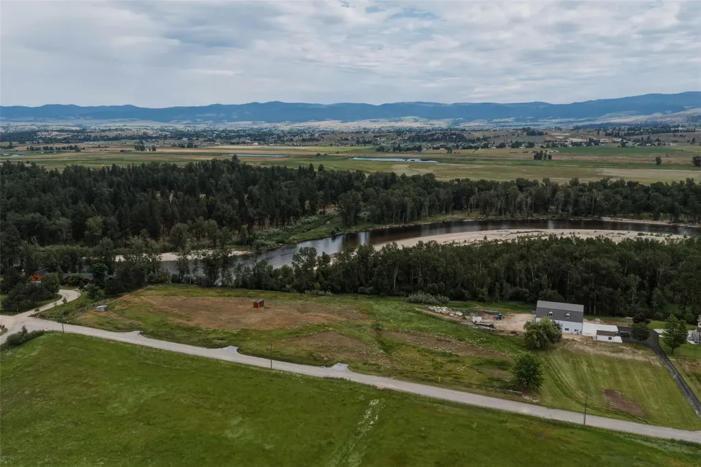 4182 Stevensville River Road Stevensville MT 59870