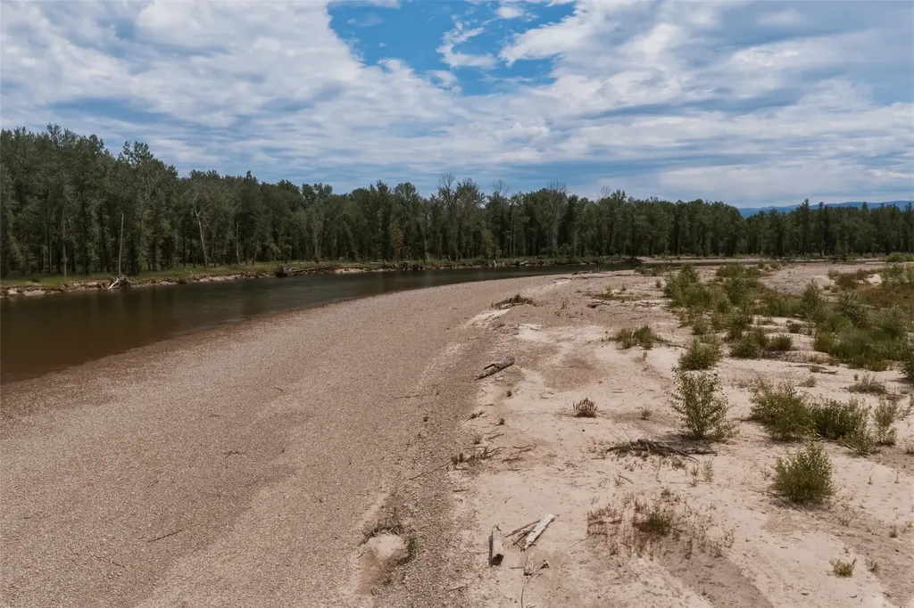 4182 Stevensville River Road Stevensville MT 59870