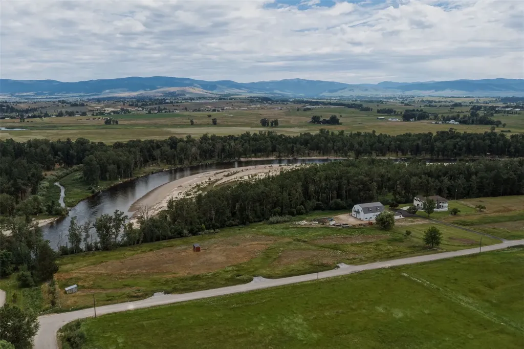 4182 Stevensville River Road Stevensville MT 59870