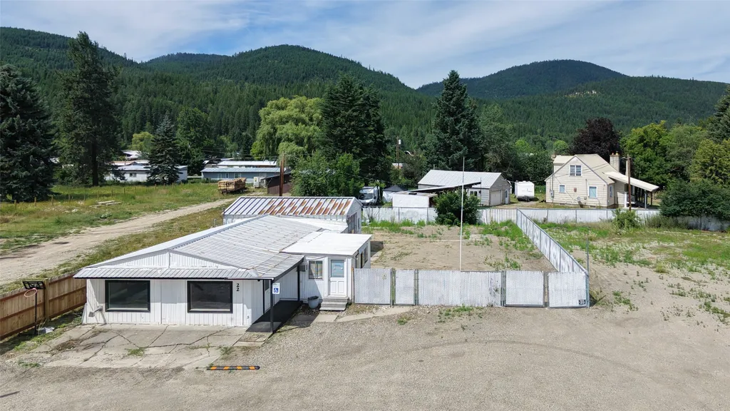 22 Crossroad Way Libby MT 59923