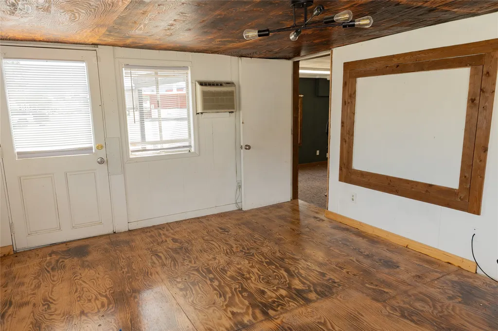 22 Crossroad Way Libby MT 59923