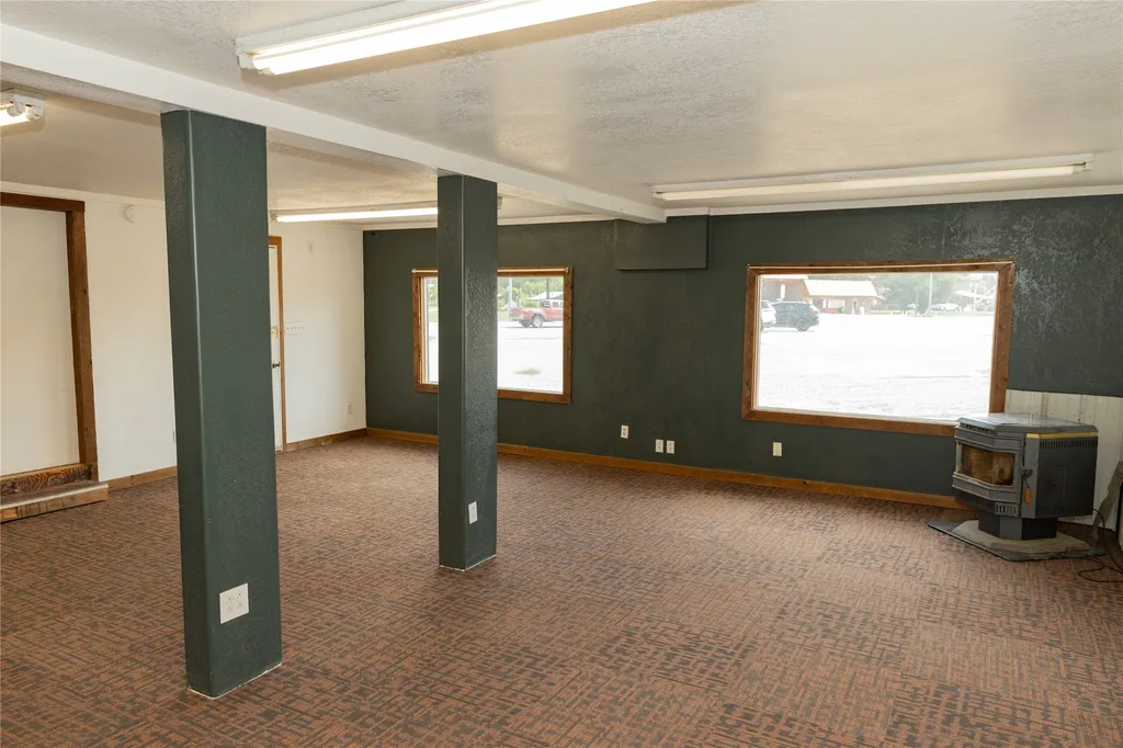 22 Crossroad Way Libby MT 59923