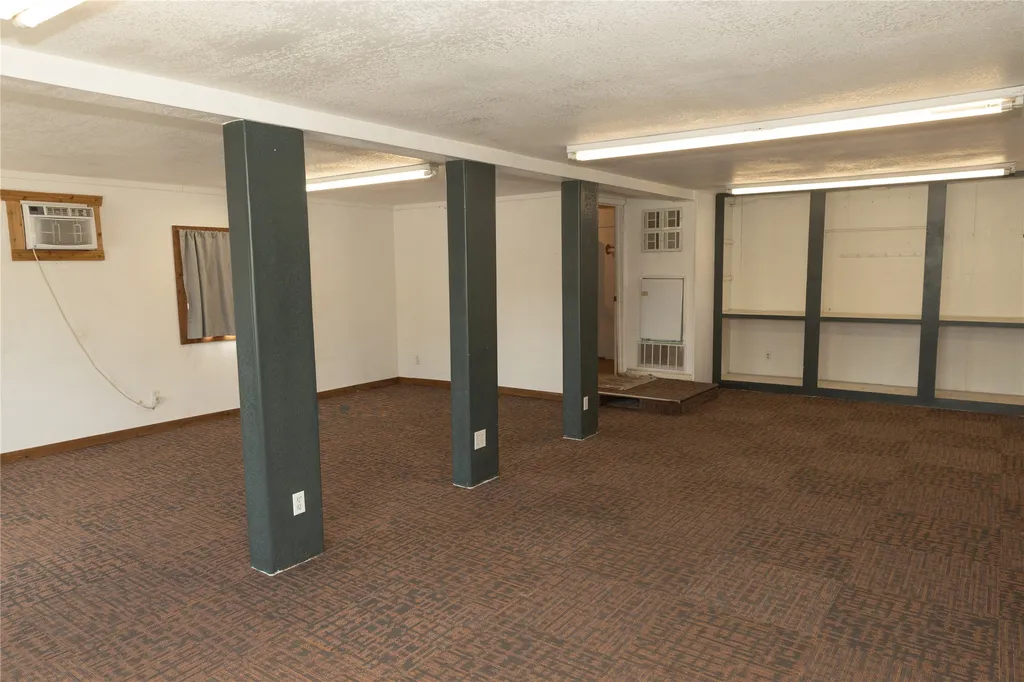 22 Crossroad Way Libby MT 59923