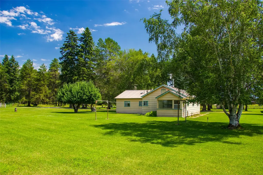300 Barnes Lane Columbia Falls MT 59912