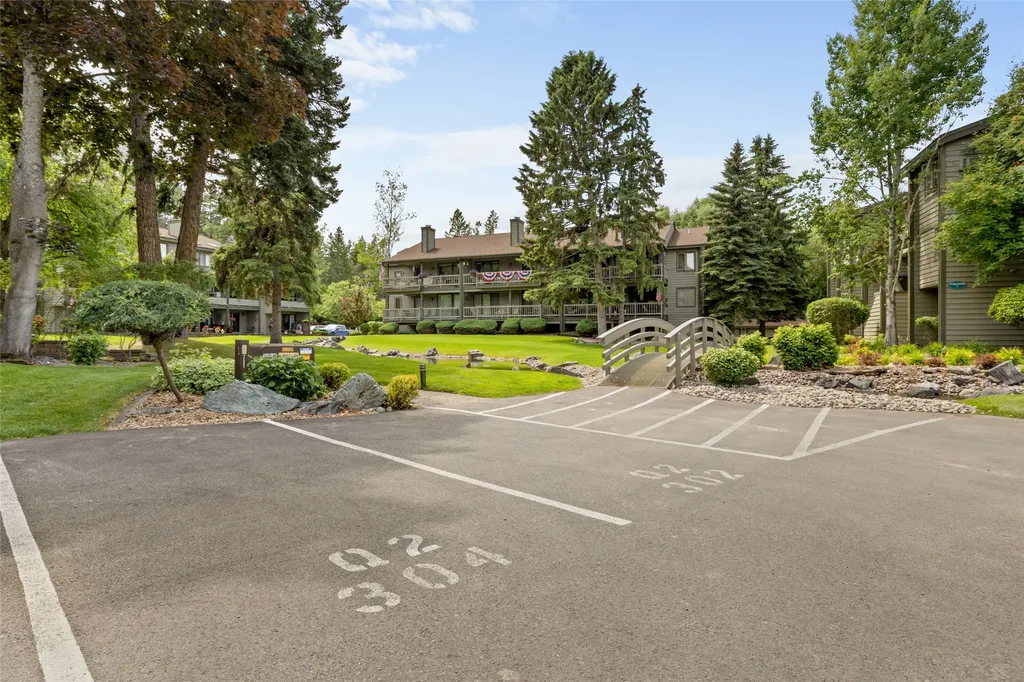 270 Bridge Street Bigfork MT 59911