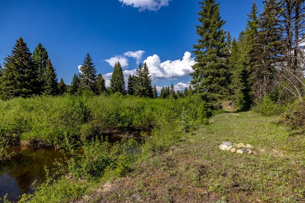 Nhn Fortine Creek Road Trego MT 59934