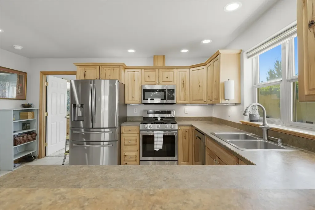 940 Expedition Trail Helena MT 59602