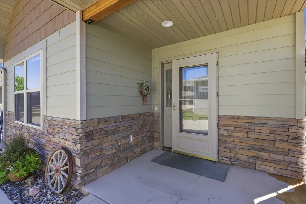 940 Expedition Trail Helena MT 59602