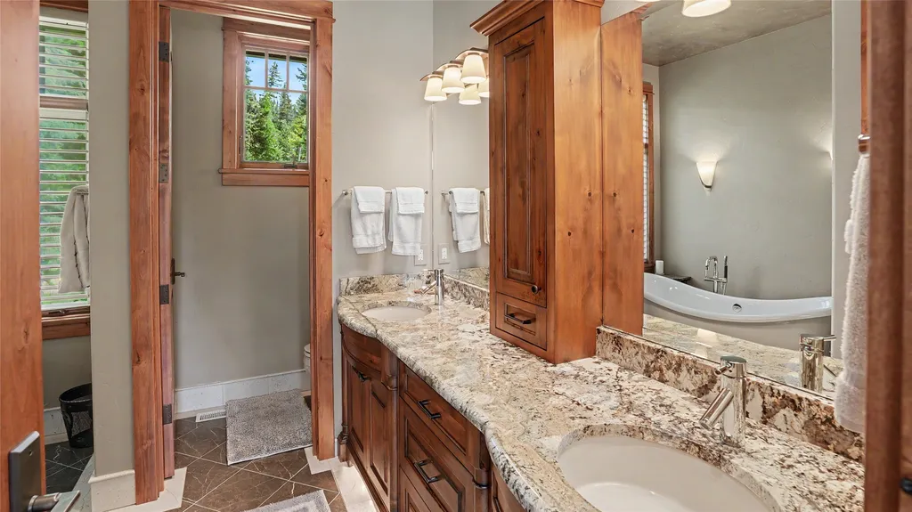 4030 N Ashley Lake Road Kalispell MT 59901
