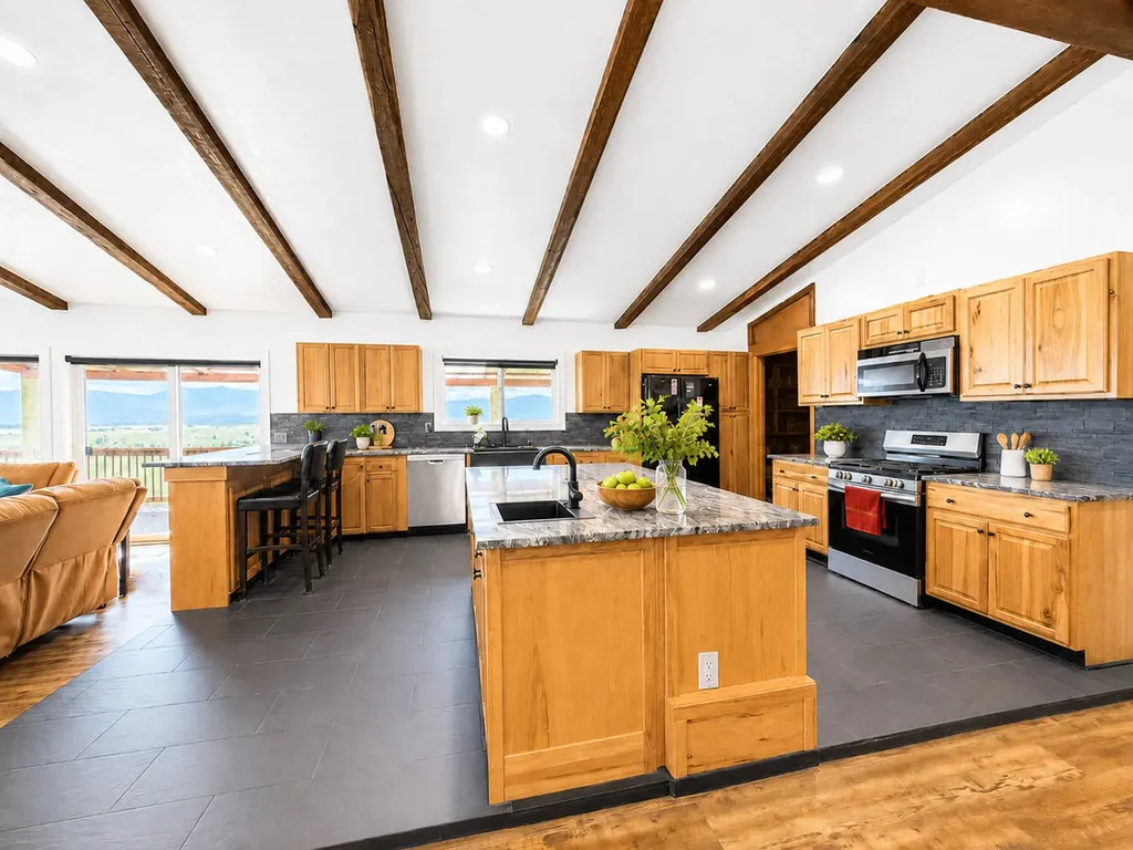 319 Scenic Drive Eureka MT 59917