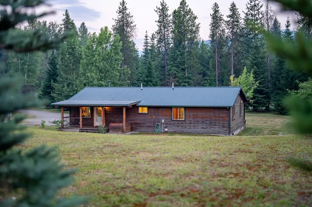 36 Northshore Road Trout Creek MT 59874