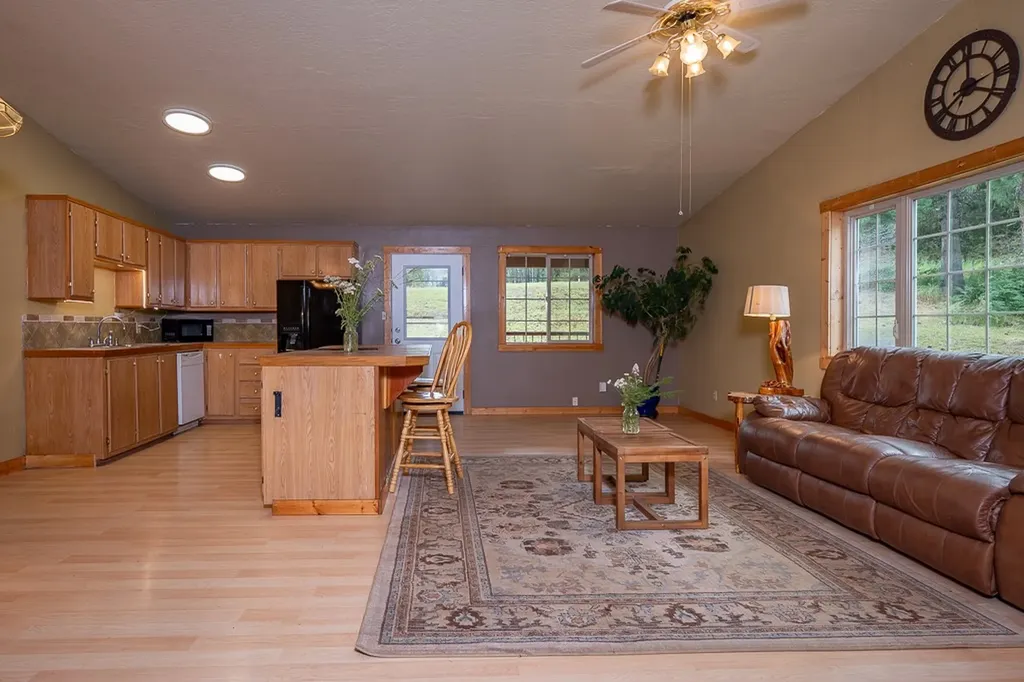36 Northshore Road Trout Creek MT 59874