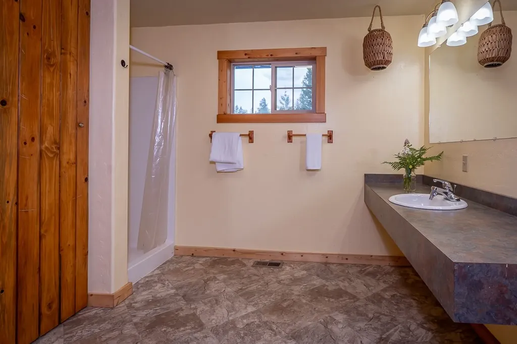 36 Northshore Road Trout Creek MT 59874