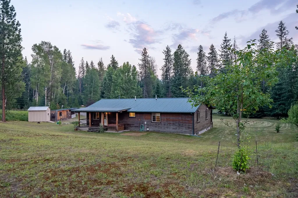 36 Northshore Road Trout Creek MT 59874