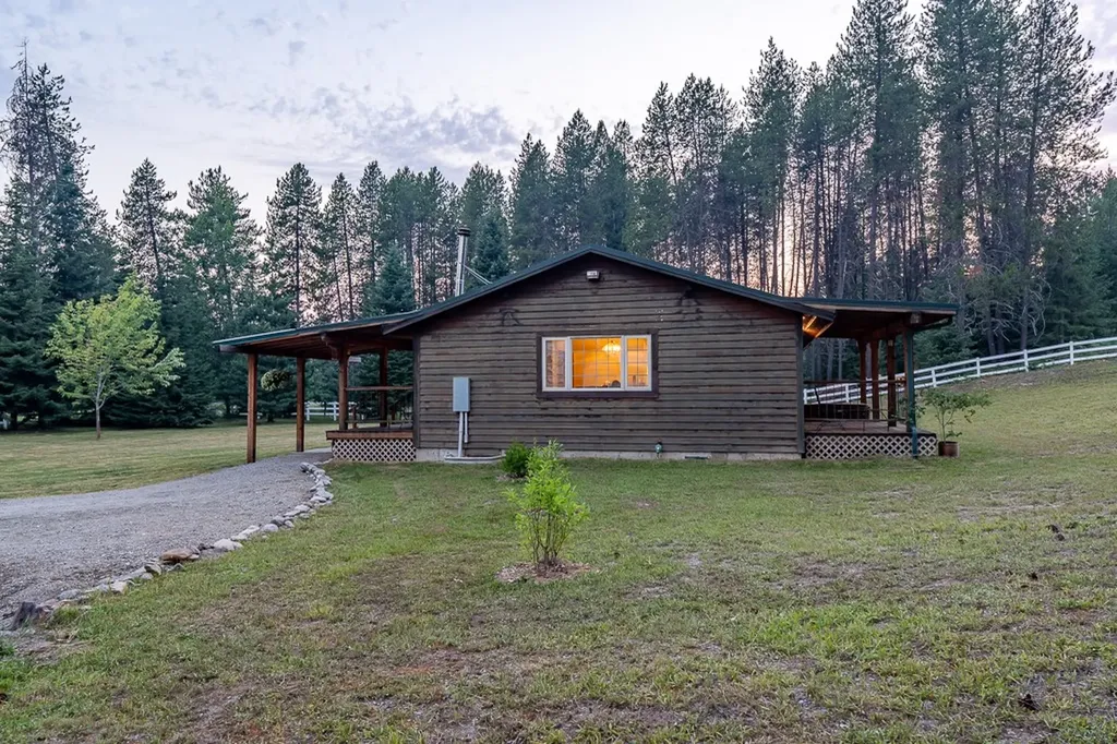 36 Northshore Road Trout Creek MT 59874
