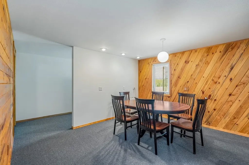 27 Beavertail Road Red Lodge MT 59068