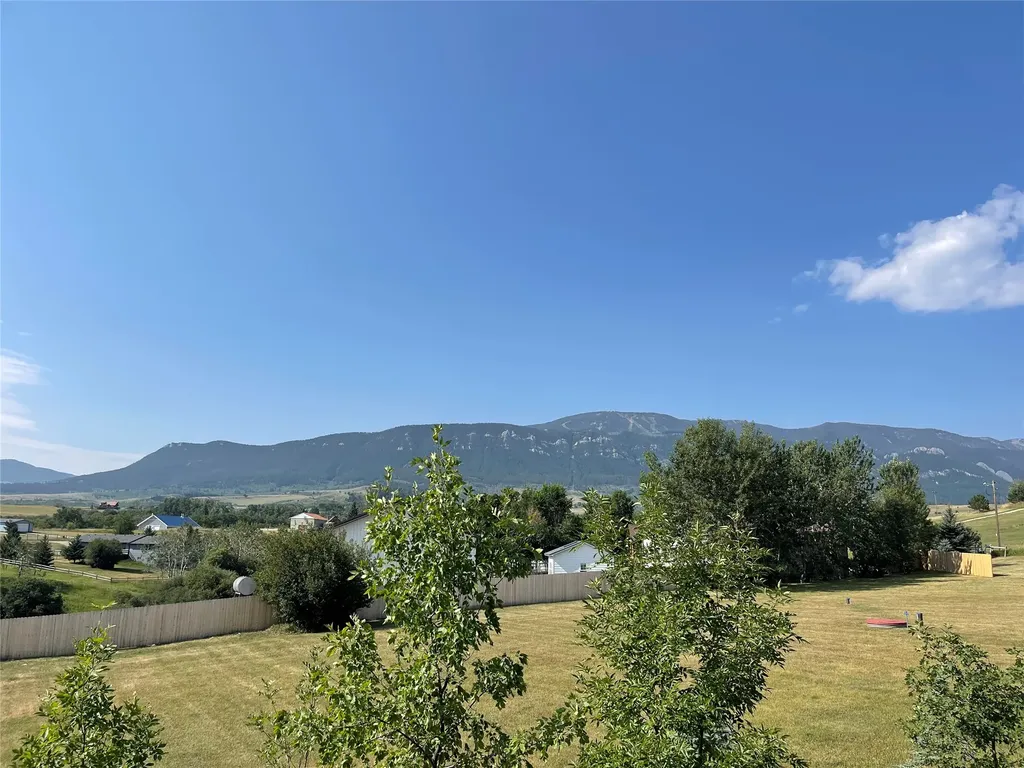 27 Beavertail Road Red Lodge MT 59068
