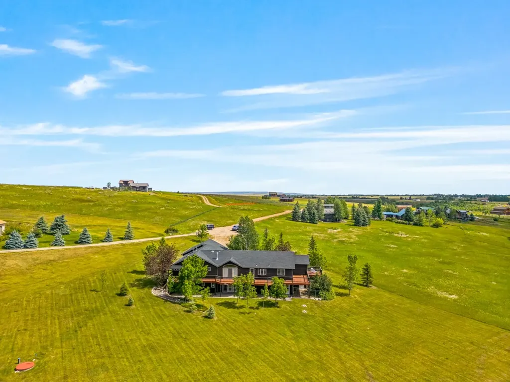 27 Beavertail Road Red Lodge MT 59068