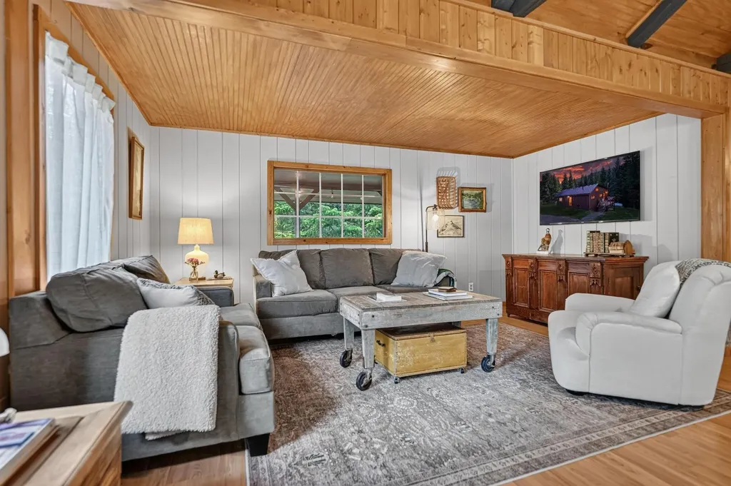 11710 Pinkham Creek Road Rexford MT 59930