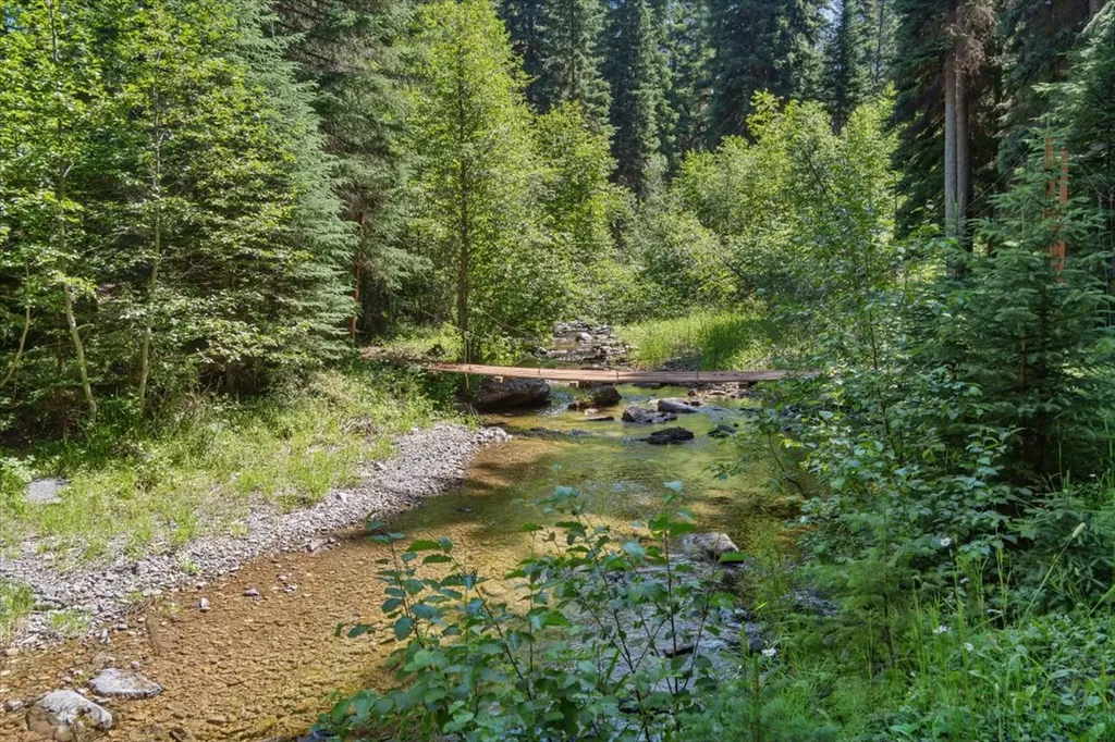 11710 Pinkham Creek Road Rexford MT 59930