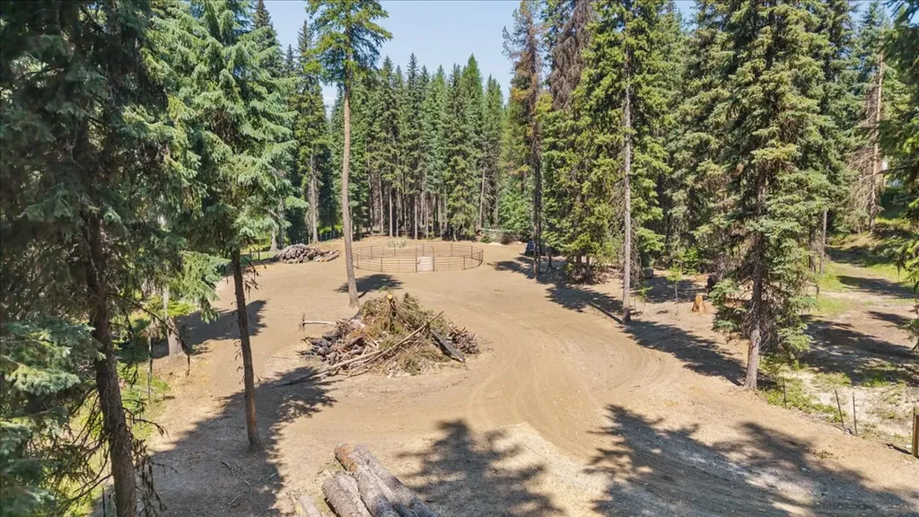 11710 Pinkham Creek Road Rexford MT 59930