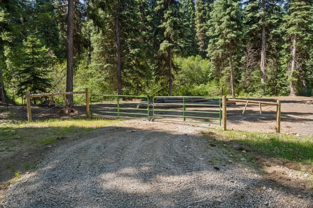 11710 Pinkham Creek Road Rexford MT 59930