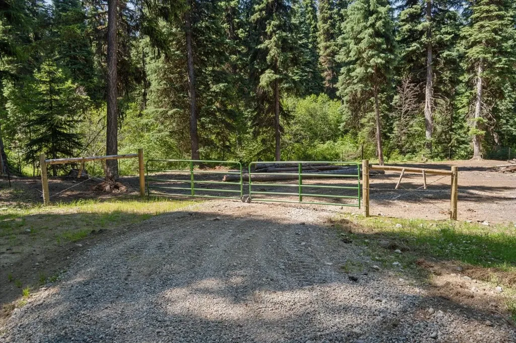 11710 Pinkham Creek Road Rexford MT 59930