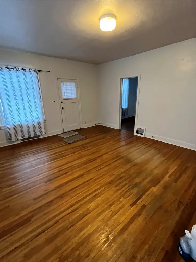654 E Washington Street, 281 6th Avenue Kalispell MT 59901