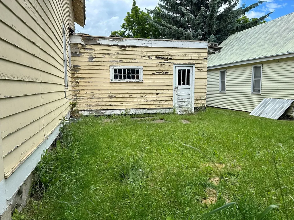 654 E Washington Street, 281 6th Avenue Kalispell MT 59901