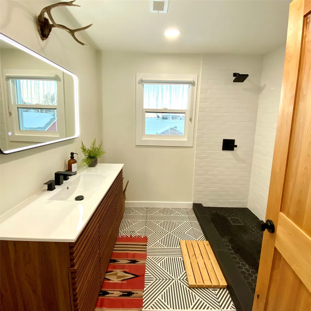 782 Quast Lane Corvallis MT 59828