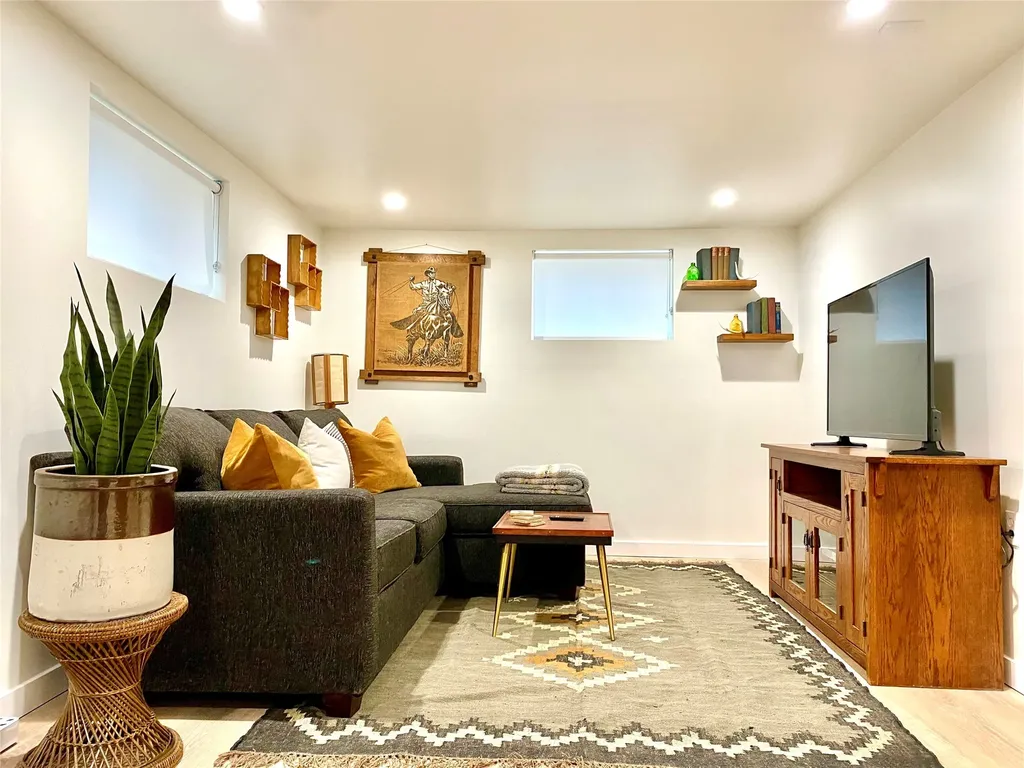 782 Quast Lane Corvallis MT 59828