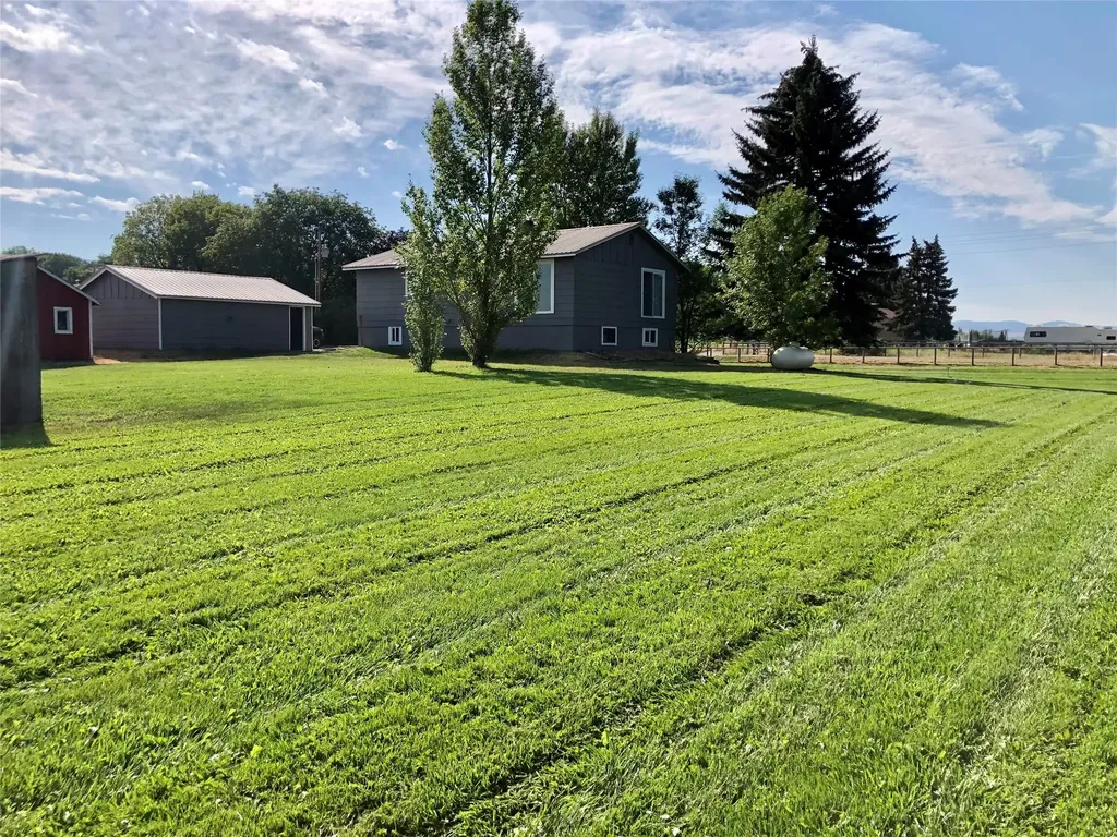 782 Quast Lane Corvallis MT 59828