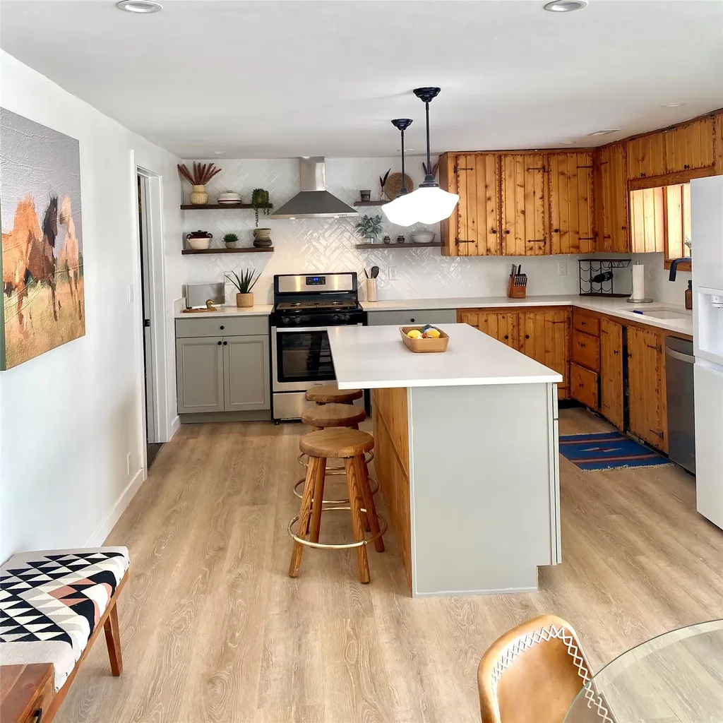 782 Quast Lane Corvallis MT 59828